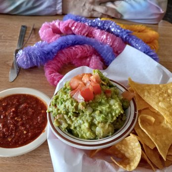 Rutilio's - Birthday day let's. Salsa guac and chips. - Mexican Near Me - Los Lunas, New Mexico