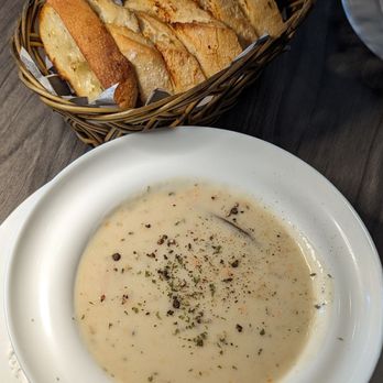 389 Cozy - Steakhouses Near Me - Toronto, Ontario