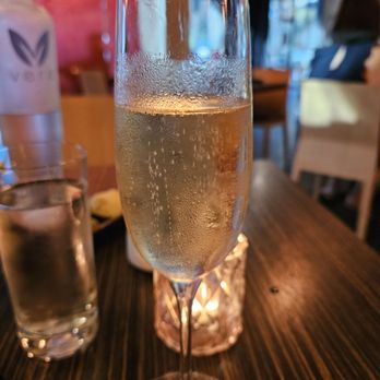 Sushi Pop - Some .bubbly - Sushi Bars Near Me - Oviedo, Florida Sushi Pop - Some .bubbly - Sushi Bars Near Me - Oviedo, Florida