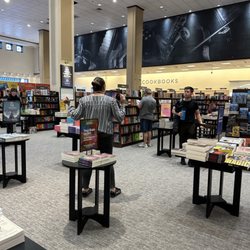 Barnes & Noble Booksellers - Barnes and Nobles assistant manager R@ch3l