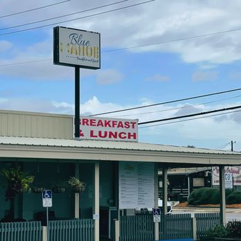 Blue Mahoe Breakfast & Lunch - Outside restaurant - Breakfast & Brunch Near Me - Destin, Florida Blue Mahoe Breakfast & Lunch - Outside restaurant - Breakfast & Brunch Near Me - Destin, Florida