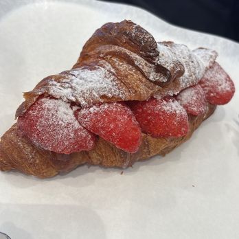 Paris Baguette - Bakeries Near Me - Cary, North Carolina