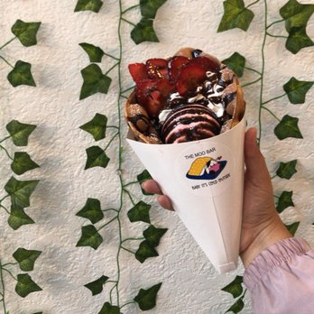 The Moo Bar - Bubble waffle ice cream cone - Desserts Near Me - Seattle, Washington The Moo Bar - Bubble waffle ice cream cone - Desserts Near Me - Seattle, Washington