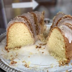 Cobblers Cakes & Kream - 7up 7 Up Cake BUNDT