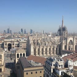 Terrazza Martini - Vista dalla Terrazza Martini su Duomo e Galleria con Bosco verticale e Unicredit tower sullo sfondo