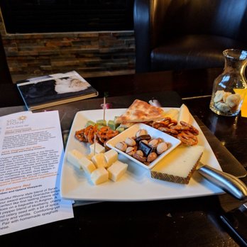 Single cheese platter