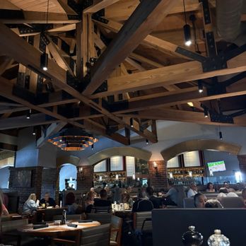 J. Alexander's - Nice decor - Steakhouses Near Me - Plantation, Florida