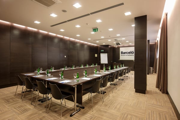 Occidental Praha Five by null