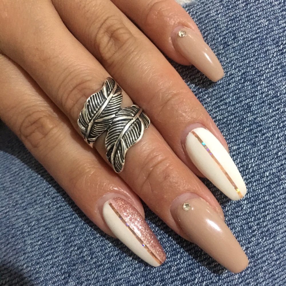 Nails By Lannie - Three weeks later still looking fresh! Lannie is a master with acrylic nails - Nail Technicians Near Me - Arcadia , California Nails By Lannie - Three weeks later still looking fresh! Lannie is a master with acrylic nails - Nail Technicians Near Me - Arcadia , California