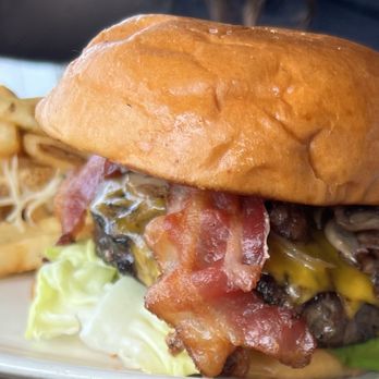 Brigantine - Wagyu burger - Seafood Near Me - Del Mar, California