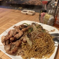 Sakura of Japan - Sesame Chicken with split fried rice & yakisoba