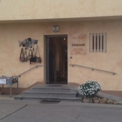 Krawattenfabrikation & Tücher