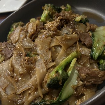 Thai Square - Pad See-Ew- so good!! - Thai Near Me - Denton, Texas