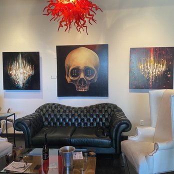 Anarchy Wine - Inside seating - Wine Tasting Room Near Me - Paso Robles, California Anarchy Wine - Inside seating - Wine Tasting Room Near Me - Paso Robles, California