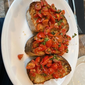 Quattro Gatti - Bruschetta with Tomatoes - Italian Near Me - Austin, Texas