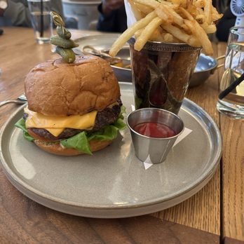 Credence - CSB Burger - New American Near Me - Houston, Texas