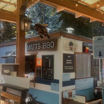 Matt's BBQ - Food Trucks Near Me - Portland, Oregon