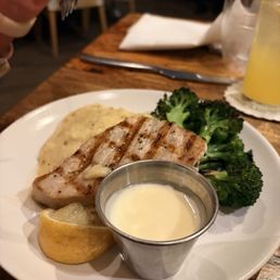 Keiki Fish * grilled fish, ulu mashed potatoes, broccoli, lemon butter Keiki Fish * grilled fish, ulu mashed potatoes, broccoli, lemon butter