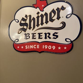 Bludso's BBQ - Love the shiner beers! - Barbeque Near Me - Los Angeles, California