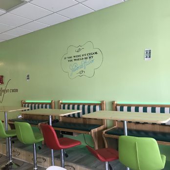 Foggi Ice Cream - Seating area - Ice Cream & Frozen Yogurt Near Me - Mission, Kansas Foggi Ice Cream - Seating area - Ice Cream & Frozen Yogurt Near Me - Mission, Kansas