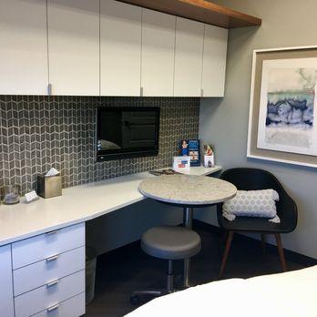 Joseph Banis Plastic Surgery - One of our many beautiful exam rooms. - Cosmetic Surgeons Near Me - Louisville, Kentucky Joseph Banis Plastic Surgery - One of our many beautiful exam rooms. - Cosmetic Surgeons Near Me - Louisville, Kentucky