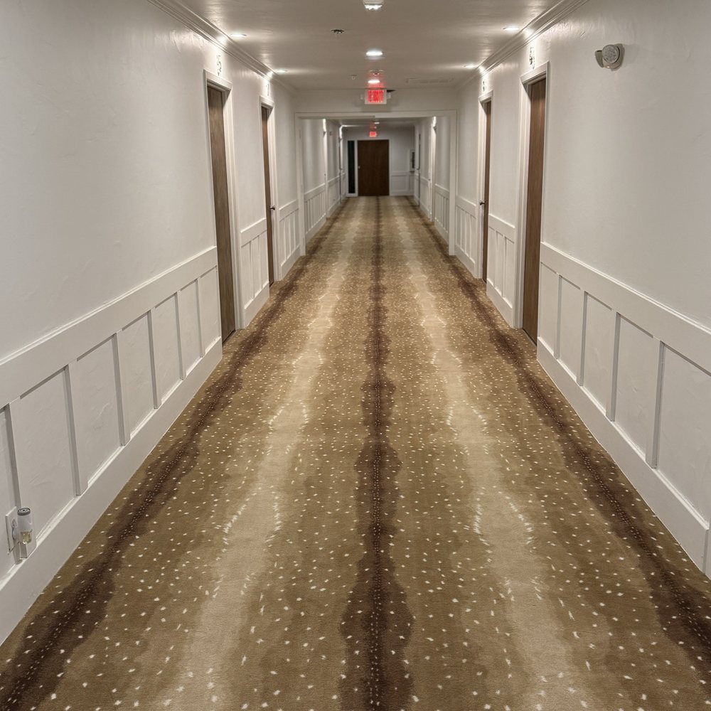 Hotel henry - Hallway - Hotels & Travel Near Me - Blanco, Texas Hotel henry - Hallway - Hotels & Travel Near Me - Blanco, Texas