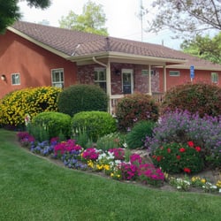 In Stride Foot Care - Nice landscaping at In Stride Foot Care.