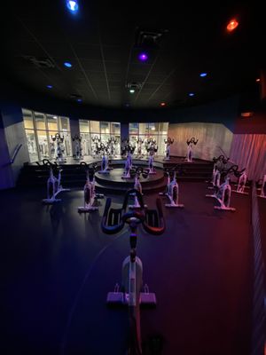 Gold's Gym - Jamestown