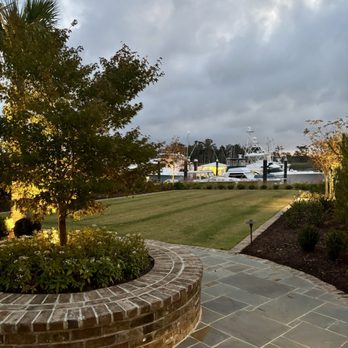 The Independent - Seafood Near Me - Georgetown, South Carolina