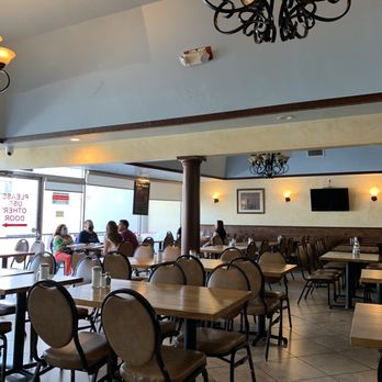 Versailles - Inside - Cuban Near Me - Encino, California