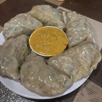 Himalayan Yeti - Indian Near Me - St. Louis, Missouri