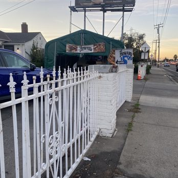 Howard Gumbo - Howard's is located under the green canopy just beyond the white rod iron fence - Cajun/Creole Near Me - Sacramento, California Howard Gumbo - Howard's is located under the green canopy just beyond the white rod iron fence - Cajun/Creole Near Me - Sacramento, California