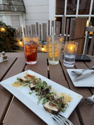 Trillium Cafe & Inn by null