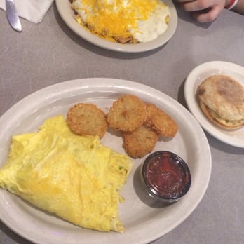 The Echo - Western omelette and the hot mess. - Diners Near Me - Cincinnati, Ohio