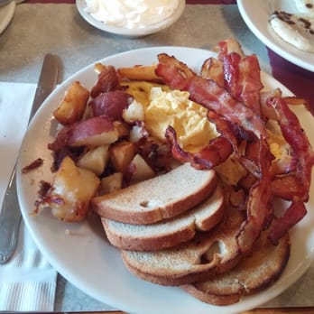 Memo's Restaurant & Catering - Coffee & Tea Near Me - West Springfield, Massachusetts Memo's Restaurant & Catering - Coffee & Tea Near Me - West Springfield, Massachusetts