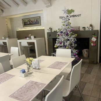 Tea & Company - Inside sitting area - Tea Rooms Near Me - Luján de Cuyo, M Tea & Company - Inside sitting area - Tea Rooms Near Me - Luján de Cuyo, M