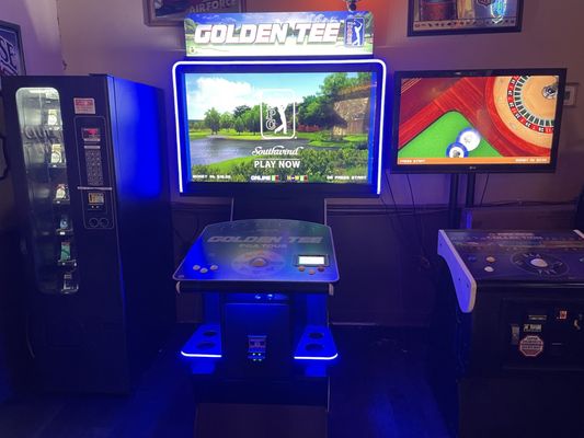 WOLF TRACK INN BAR & GRILL - Updated December 2024 - 83 Photos & 11