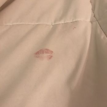 Baymont by Wyndham Mason - kiss mark!!?? who is that disgusting! - Hotels Near Me - Mason, Ohio