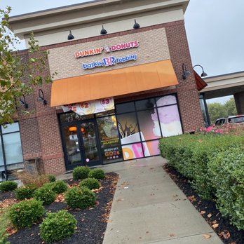 Dunkin' -  the entrance to dunkin donuts - Donuts Near Me - Frederick, Maryland