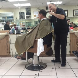 Ray's Barber Unisex