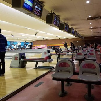 Leeward Bowl - 28 lanes - Bowling Near Me - Pearl City, Hawaii Leeward Bowl - 28 lanes - Bowling Near Me - Pearl City, Hawaii