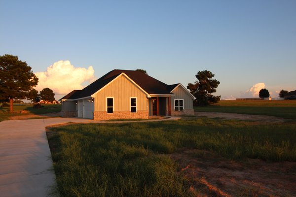 Texas Built Homes Logo