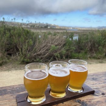 Viewpoint Brewing - Hoppy Flight - Breweries Near Me - Del Mar, California Viewpoint Brewing - Hoppy Flight - Breweries Near Me - Del Mar, California