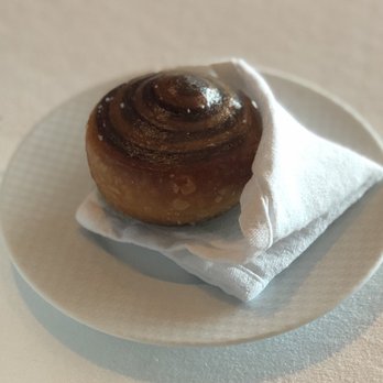 Per Se - The brioche for the pate - French Near Me - New York, New York