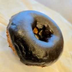 Duck Donuts - Chocolate glazed Cake