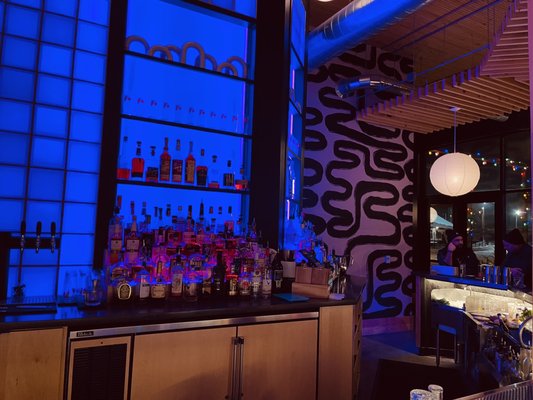 Highball Bar by null