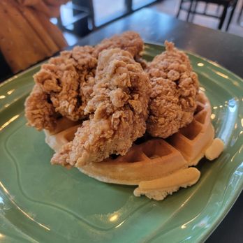 Avenue Brunch House - Chicken and waffles - Breakfast & Brunch Near Me - Dearborn, Michigan