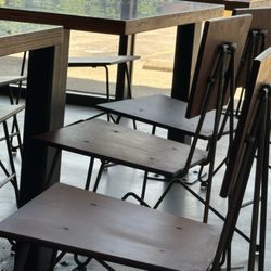 Chipotle Mexican Grill - A very dirty restaurant
