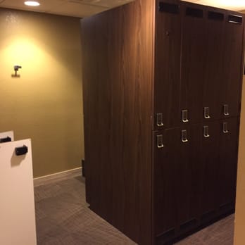 Tocasierra Spa and Fitness - Spacious locker room - Day Spas Near Me - Phoenix, Arizona Tocasierra Spa and Fitness - Spacious locker room - Day Spas Near Me - Phoenix, Arizona