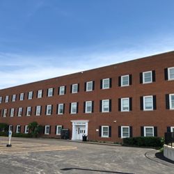 Uropartners - Park and enter building in the rear.